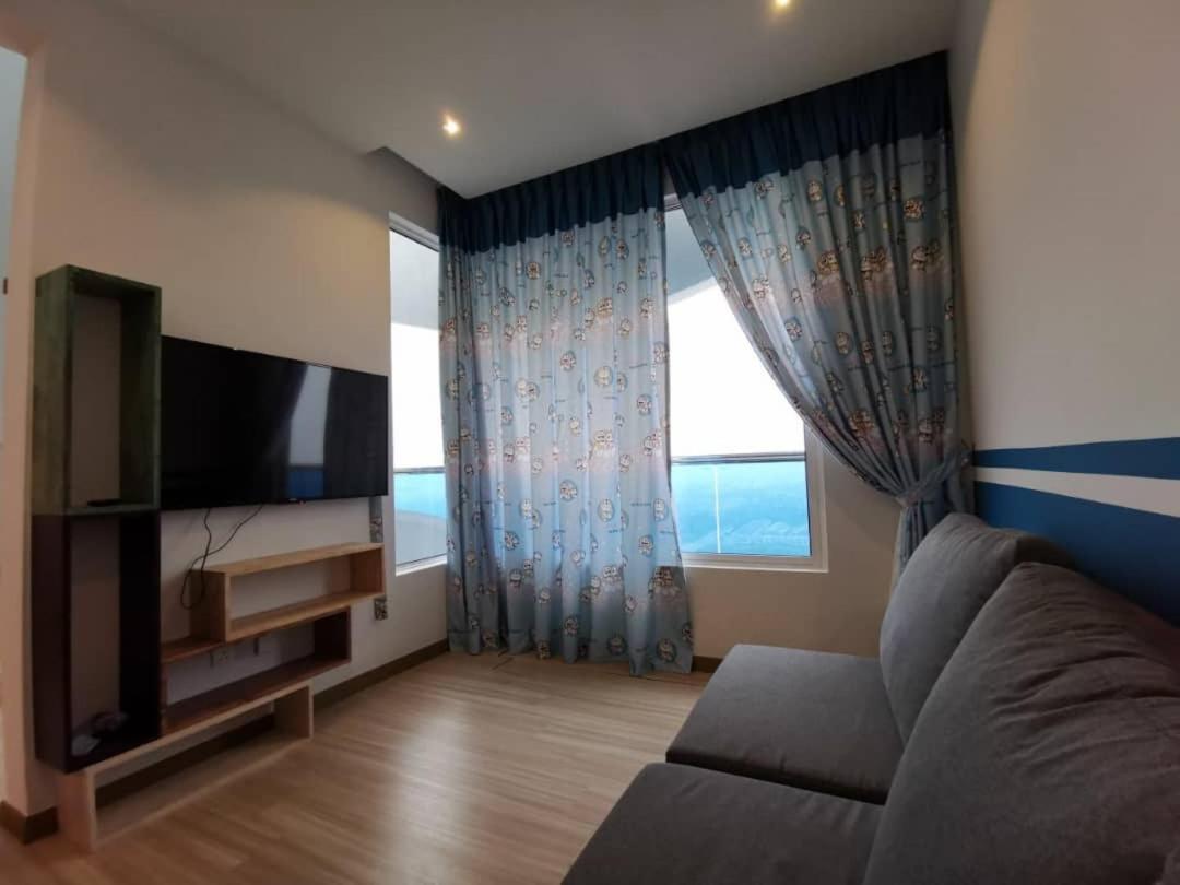 Exclusuites @ The Wave Apartment