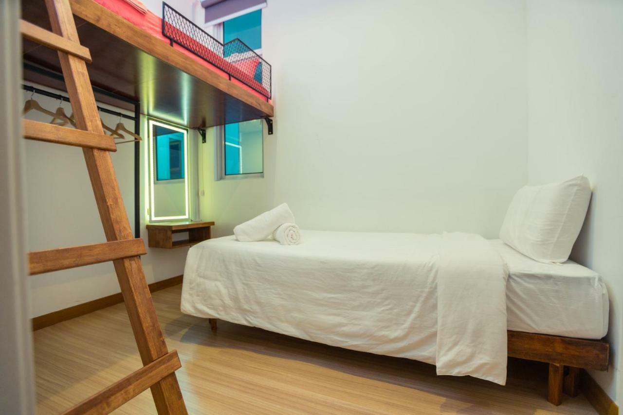 Apartment Exclusuites @ The Wave